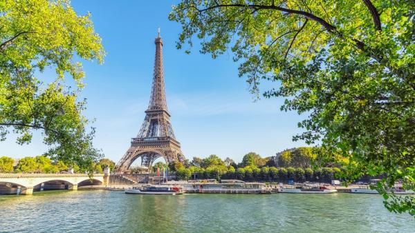 A Weekend Getaway in Paris: Unforgettable Itinerary Ideas - Cover Image