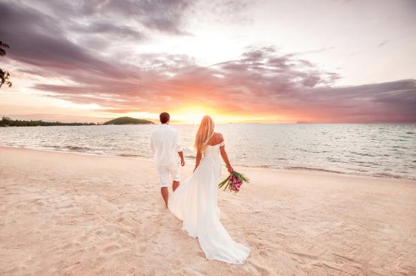 18 Most Romantic Beach Wedding Destinations - Cover Image