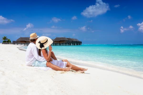 The Top 25 Romantic Destinations To Honeymoon In 2022 - Cover Image