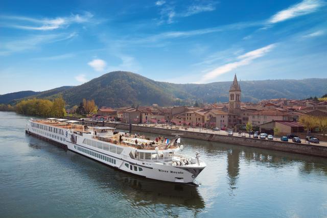Explore The Beauty Of France On A Bordeaux River Cruise