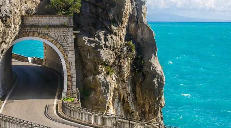 Seven reasons to book your Amalfi Coast villa in the late season 