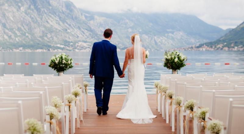 Top 6 Things to Tell Your Travel Agent While Planning Your Destination Wedding and Honeymoon
