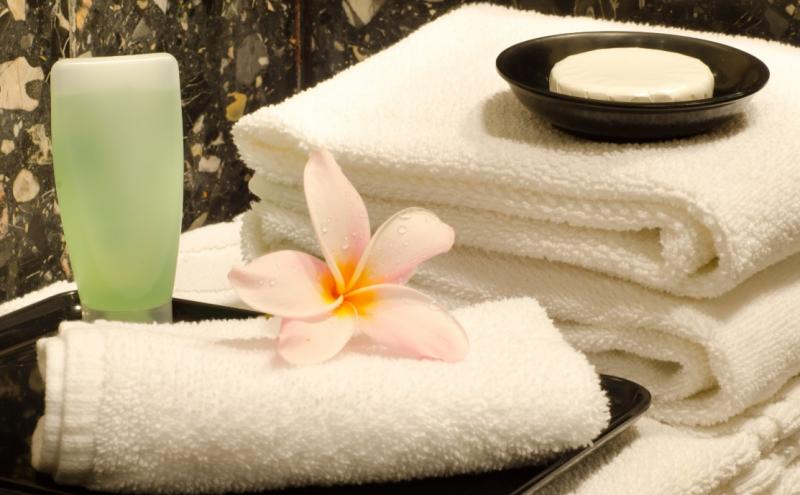 Five Luxury Hotel Amenities and How to Bring them Home