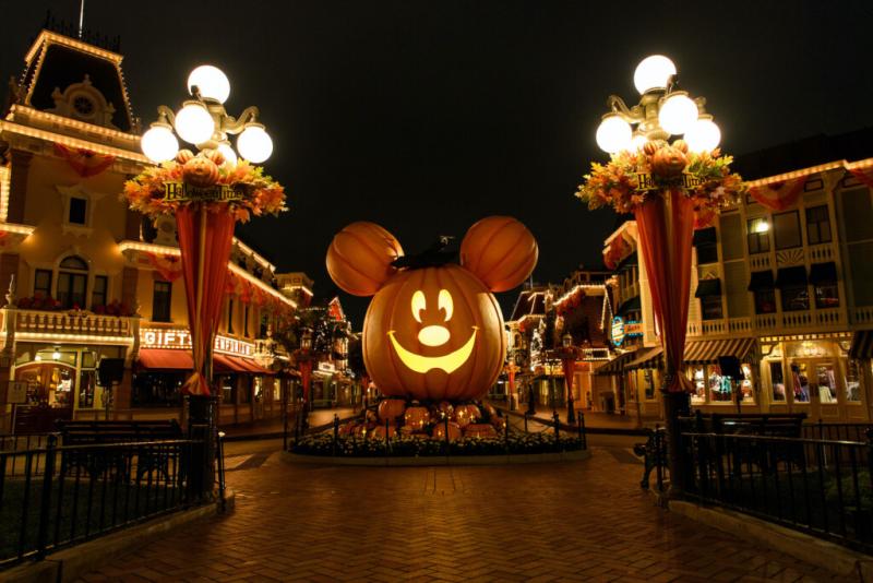 Disneyland Unveils Haunting Halloween Offerings For Fall 2022