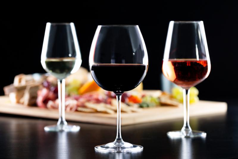 25 Bottles Of Wine To Drink To Become A Wine Expert